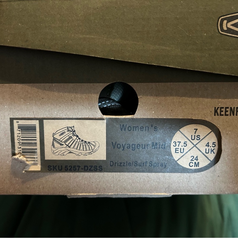 Keen Women's Voyageur Mid Hiking Boots